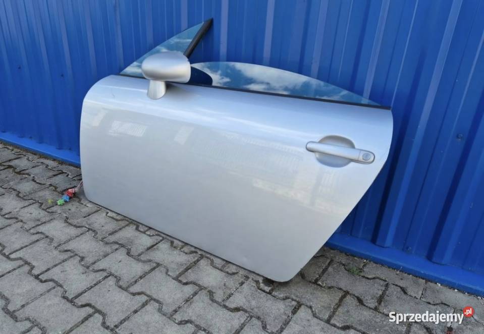 DRZWI PRZÓD LEWY PRZEDNIE LEWE AUDI TT SREBRNE Drzwi Części samochodowe Działoszyce