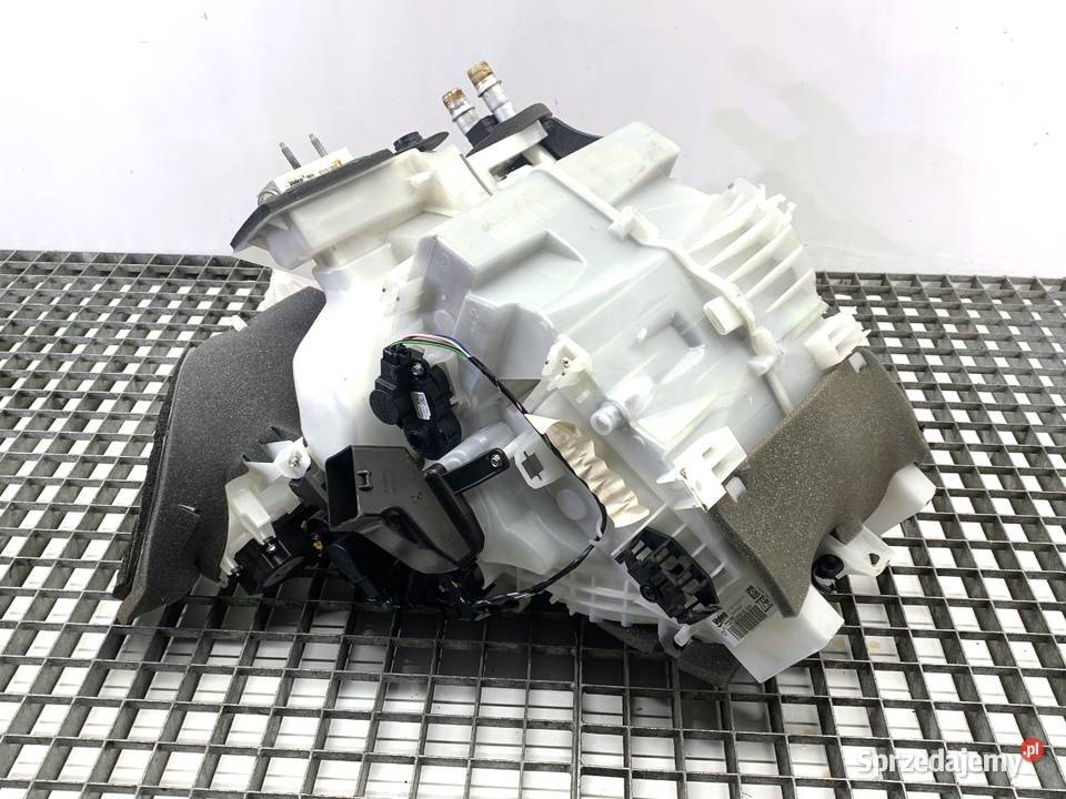 NAGRZEWNICA KOMBAJN PEUGEOT 2008 I 9815229880