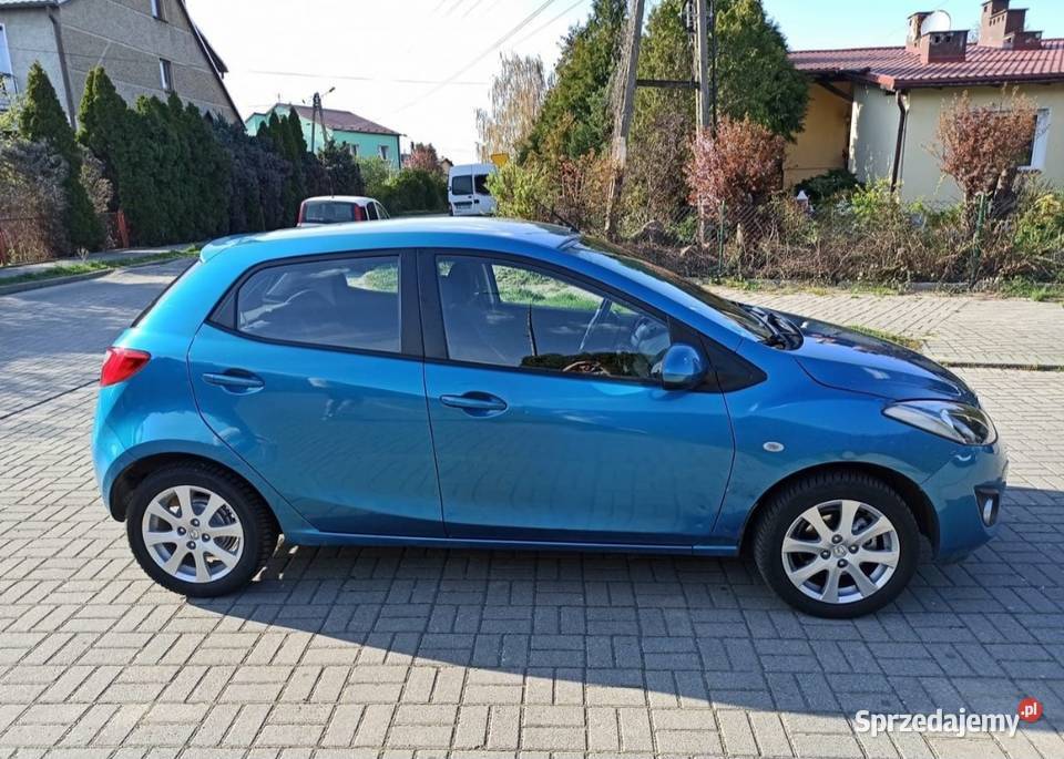 Mazda 2 I 13 I 75 I 2012 r Skarbimierz