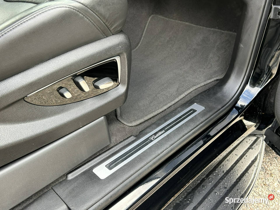 Cadillac Escalade 62 Luksusowy SUV IV 2015 gniazdo USB Siedlce