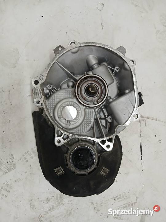 SKRZYNIA BIEGÓW BMW I3 7613560 Strzyżewice