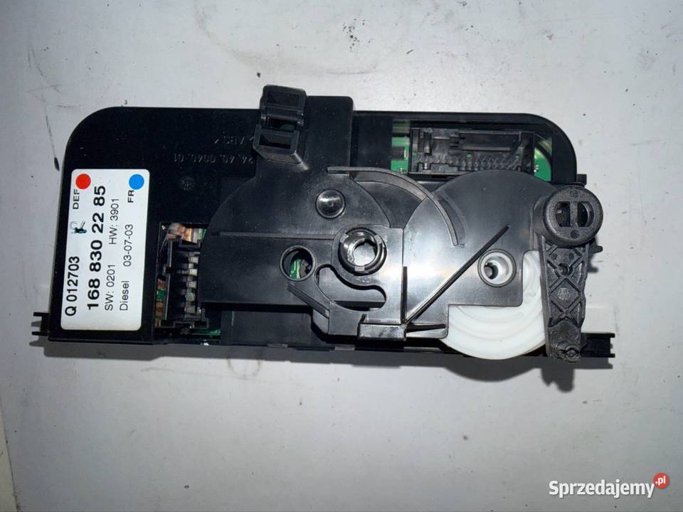 Panel nawiewu Mercedes A klasa w168