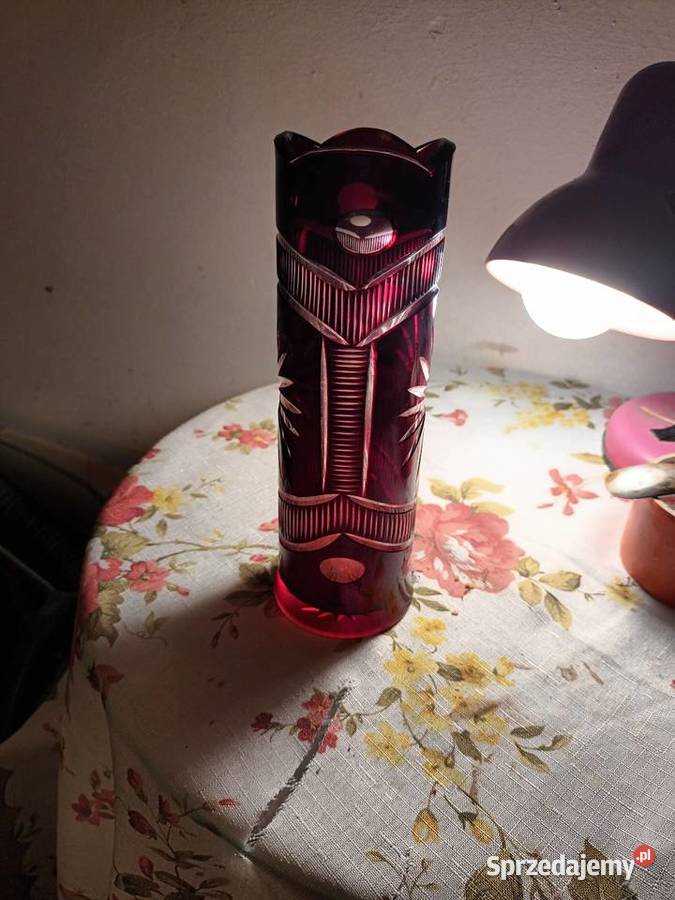 Dzbanek kolorowy kryształ rubinowy