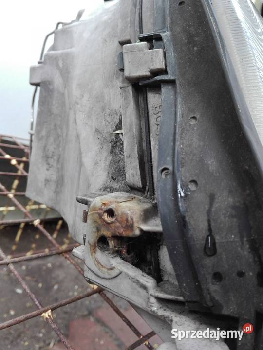 Mercedes W202 lampa przednia reflektor lewa świętokrzyskie