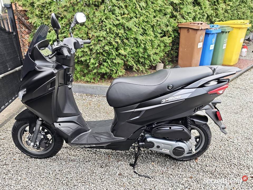 Skuter Aprilia SXR 50cc 2023r 2900 FULL LED łódzkie