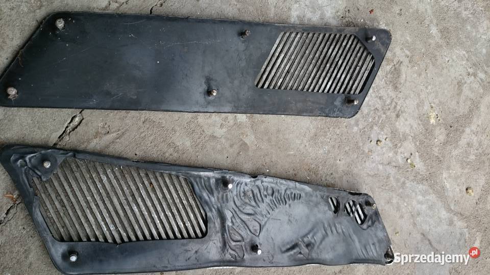 Wloty powietrza słupki Fiat 125p Ryki