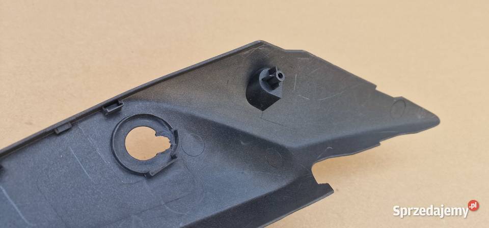 SUZUKI GSX R 1000 K5 K6 BOK PŁUG BOCZEK OWIEWKA Bieleń