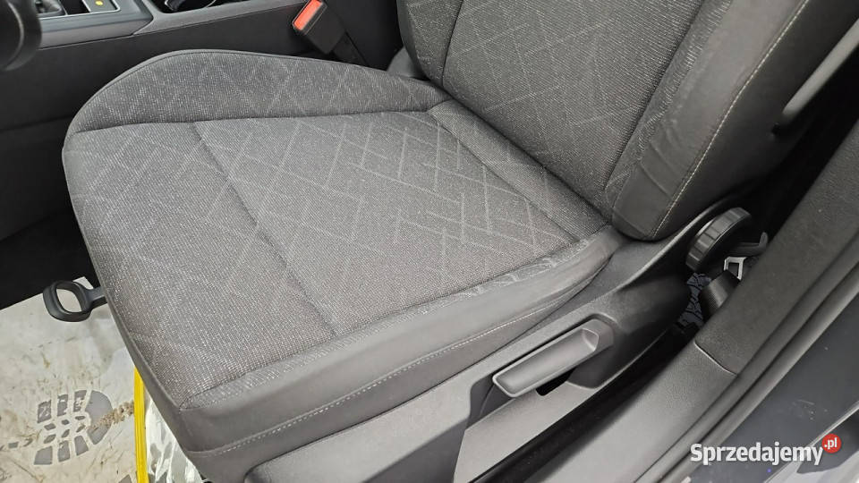 Volkswagen Golf 20 TDI Life Z Polskiego Salonu Warszawa