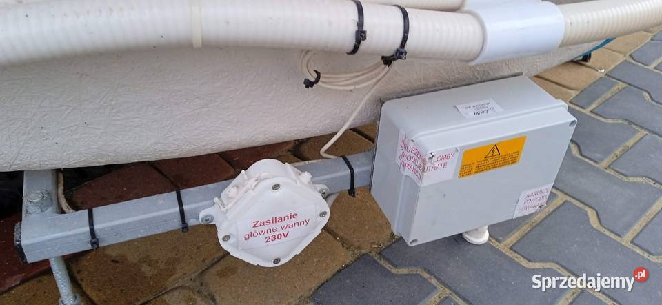 Wanna narożna z hydromasażemSprawna Jasieniec