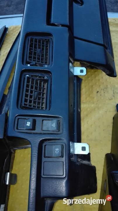 Deska rozdzielcza polka kokpit fso polonez cargo