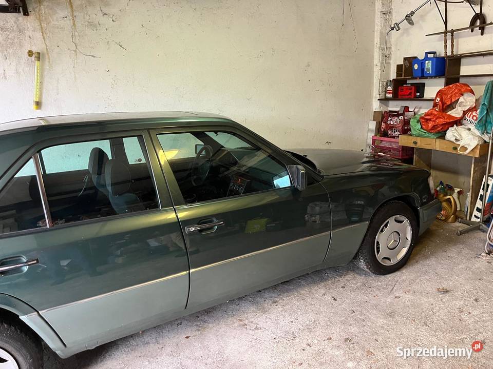 Mercedes Benz E 200 manualna Klasa E