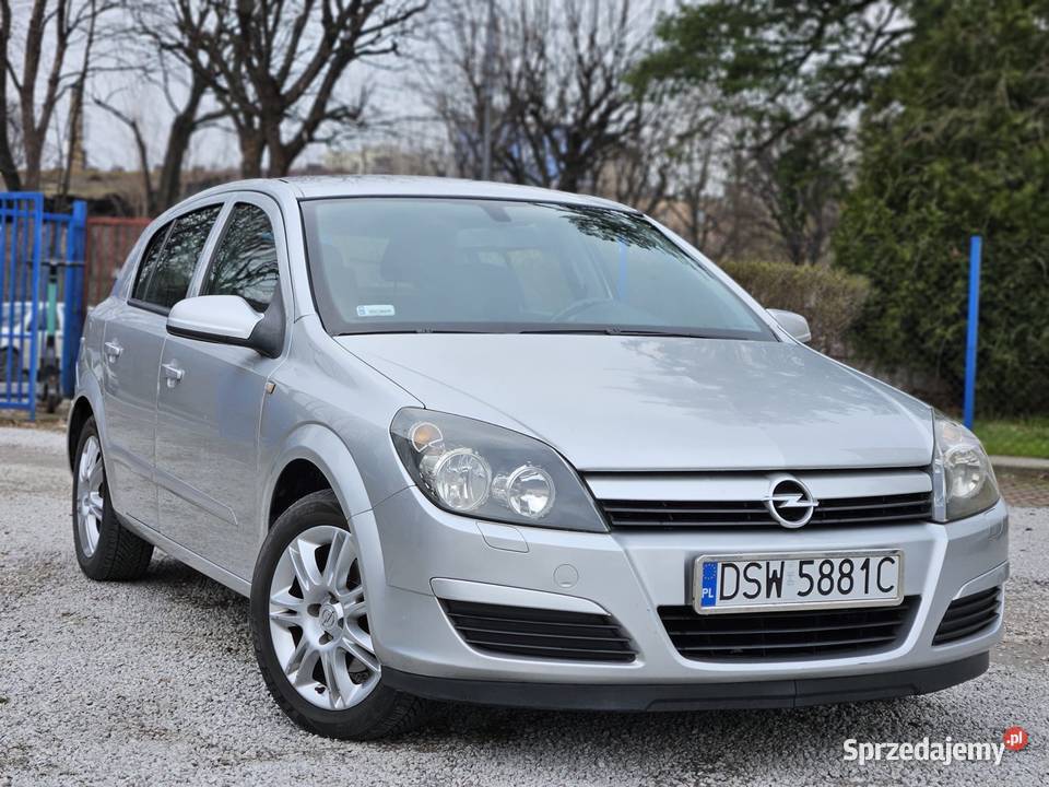 Zadbany / Opel / Astra / 1.6 Benzyna / Klimatyzacija /