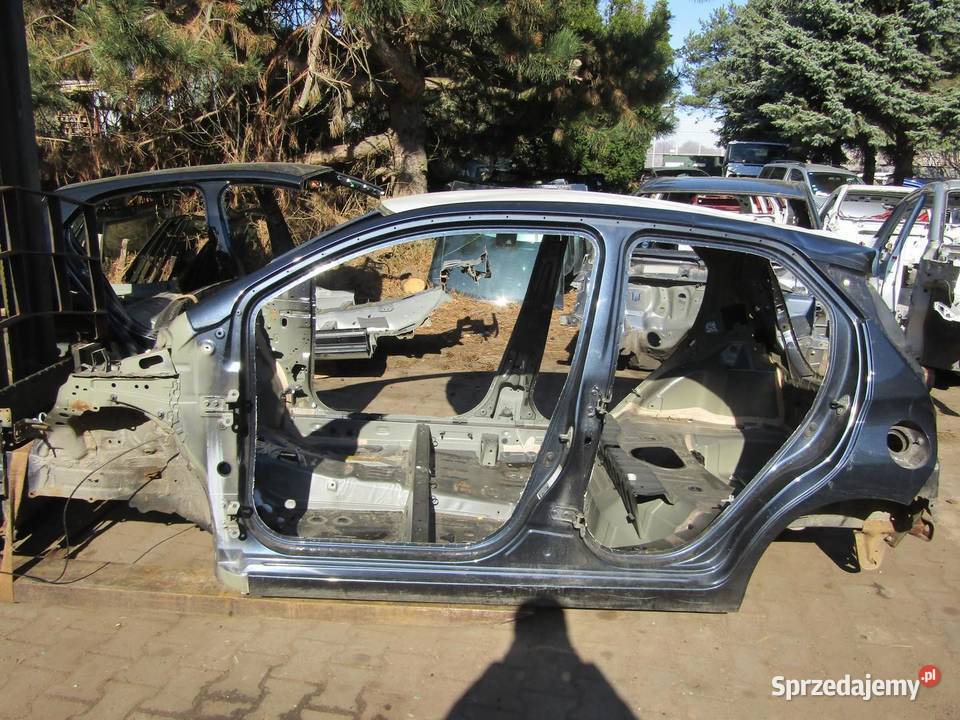 PRÓG SŁUPEK LEWY LEWA BOK TOYOTA AYGO II sprzedam