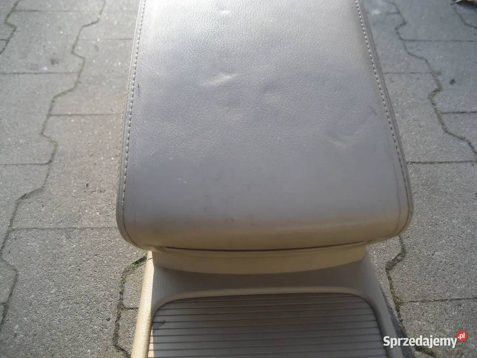 vw passat b6 0510r podłokietnik beżowy wersja osobowe wielkopolskie Rakoniewice sprzedam