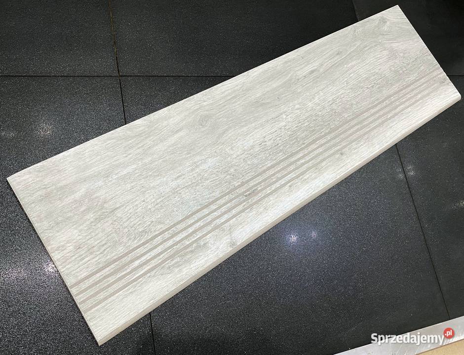 Płytki na schody drewnopodobne 120x30 Łask