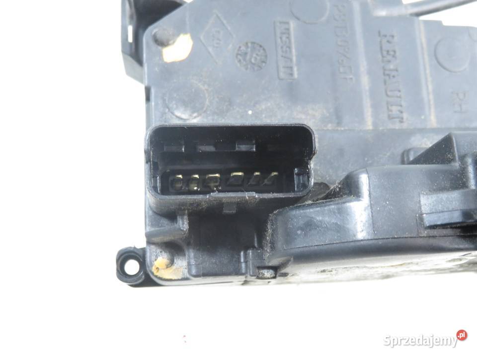 ZAMEK PRAWY PRZEDNI RENAULT MASTER III