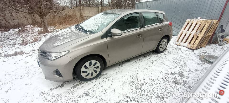 Bezwypadkowa Toyota Auris benzyna zamiana Paczków