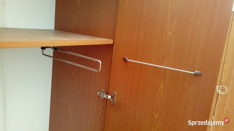 Sprzedam szafę dwu drzwiową stan Wągrodno