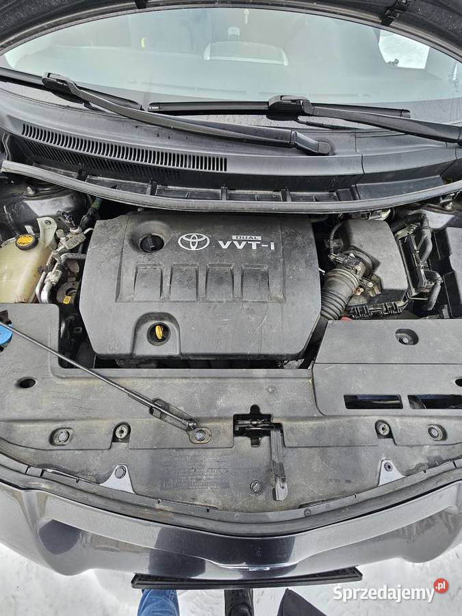 Toyota auris 16 benzyna Radzyń Podlaski
