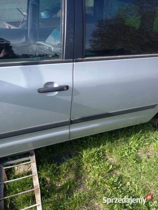 Sprzedam drzwi seat alahabra 2002