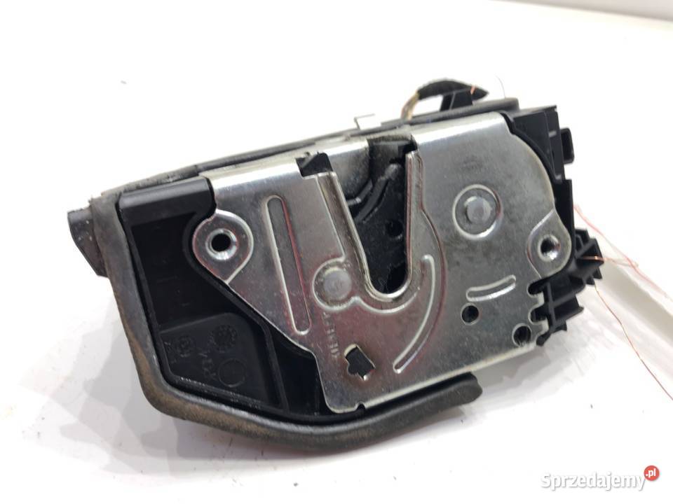 ZAMEK DRZWI LEWY PRZÓD BMW E61 Kombi 0410