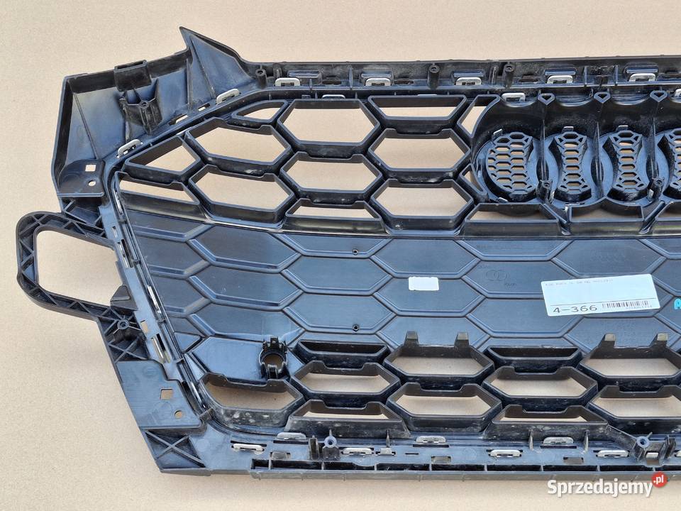 AUDI A4 B9 GRILL ATRAPA CHŁODNICY EMBLEMAT osobowe Bieleń