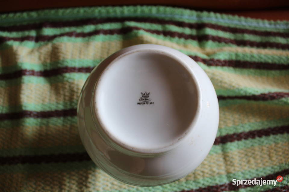 Porcelanowy wazonik Karolina Kwiaty Made in Chorzów