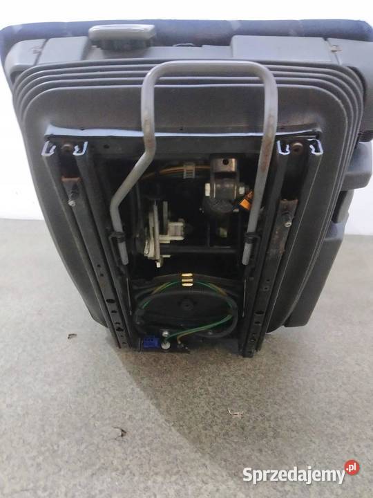 FOTELE LEWY KIEROWCY PNEUMATYCZNY Iveco Stralis