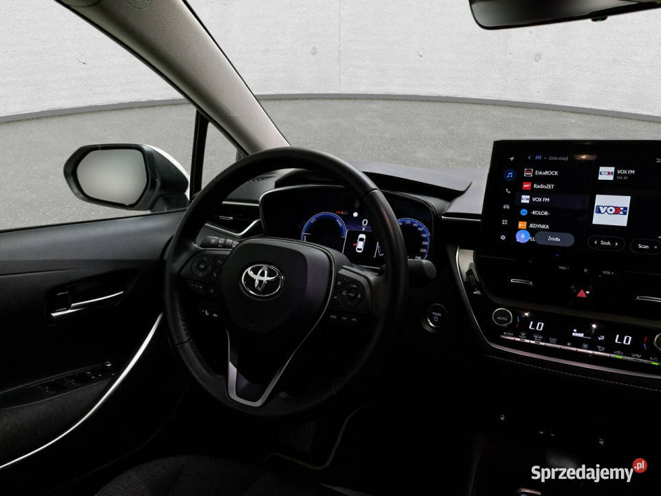 Toyota Corolla Seria E16 2012 automatyczna
