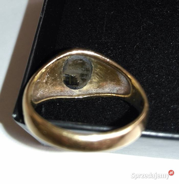 Złoty pierscionek 10K z brązowym szafirem