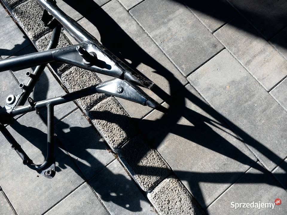 Honda cb 400 four 19751979 bak rama Świebodna