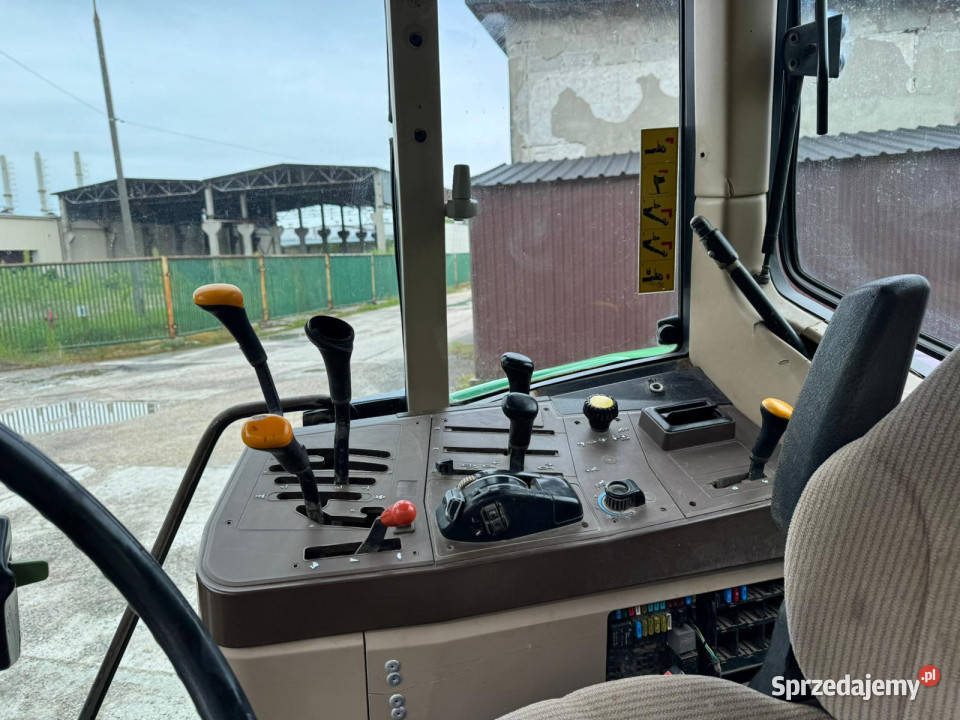 Ciągnik JOHN DEERE 6110 4x4 80