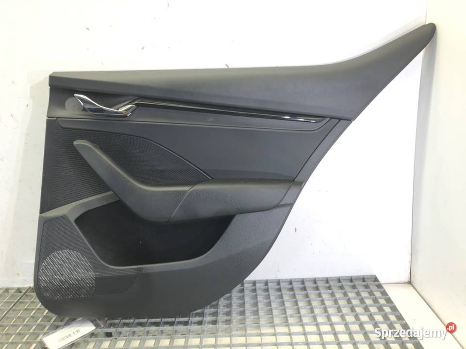 BOCZEK DRZWI PRAWY TYŁ SKODA OCTAVIA IV podkarpackie sprzedam