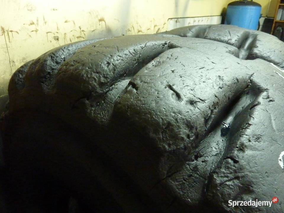 2x Opona używana przemysłowa 235R25 BRIDGESTONE Zaścianki