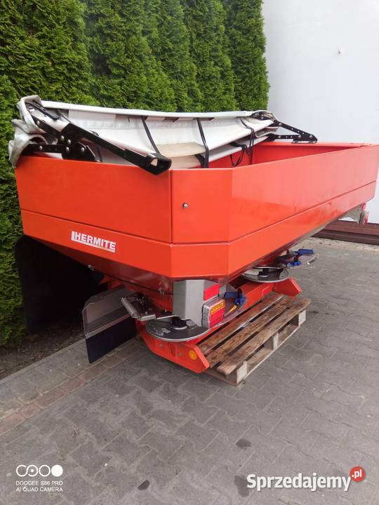 Rozsiewacz nawozów Kuhn Axis 201 wielkopolskie
