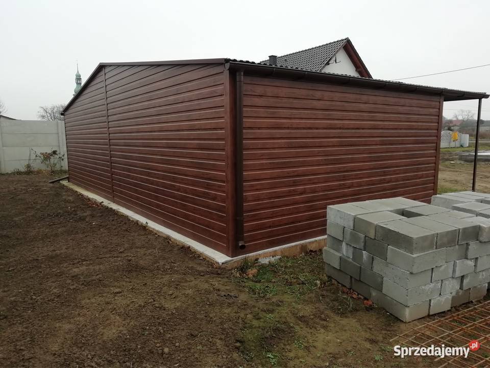 Garaż BESTLine 9x6 z wnęką Drewnopodobny orzech Radom