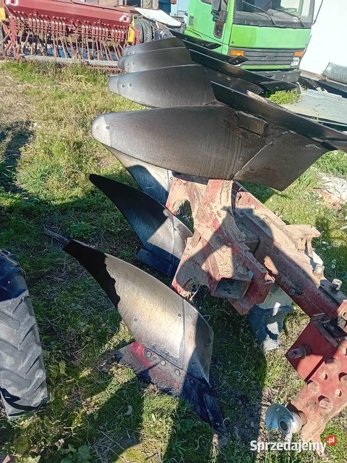 Pług obrotowy 4 nieuszkodzony świętokrzyskie Siekierno-Podmieście