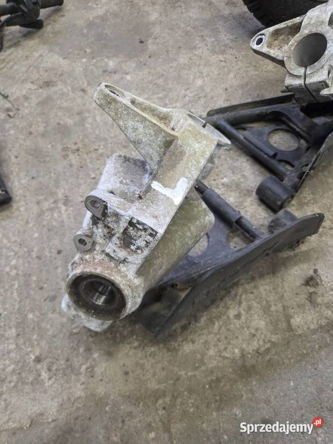 Zwrotnica kawasaki kvf 360 przod prsednia lewa Wiele