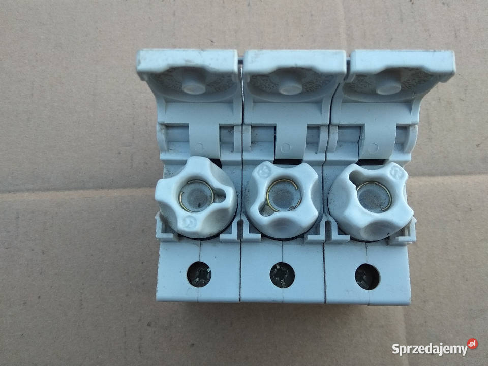 Legrand Rozłącznik bezpiecznikowy R 303 35 A 3P Elbląg