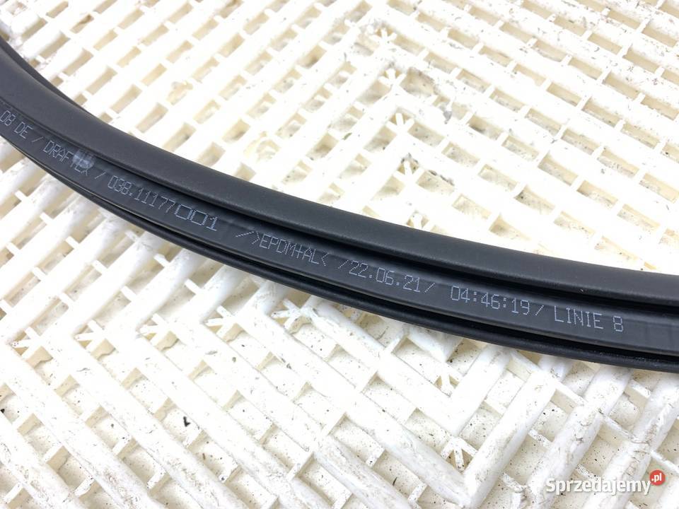 USZCZELKA DRZWI PRZÓD LEWA BMW F44 SportowyCoupe osobowe sprzedam