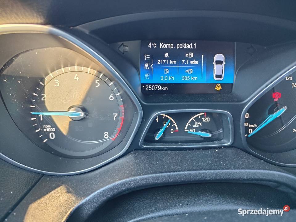 Focus 15benzyna EcoBoost 150 mazowieckie sprzedam