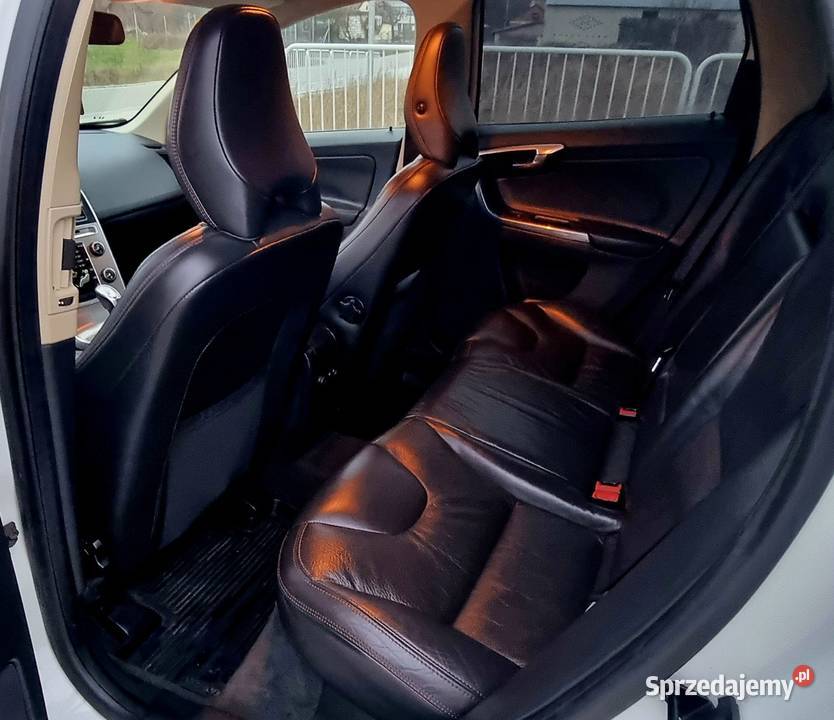 Volvo xc 60 d4 24 diesel 4x4 nieuszkodzony Siedlce sprzedam