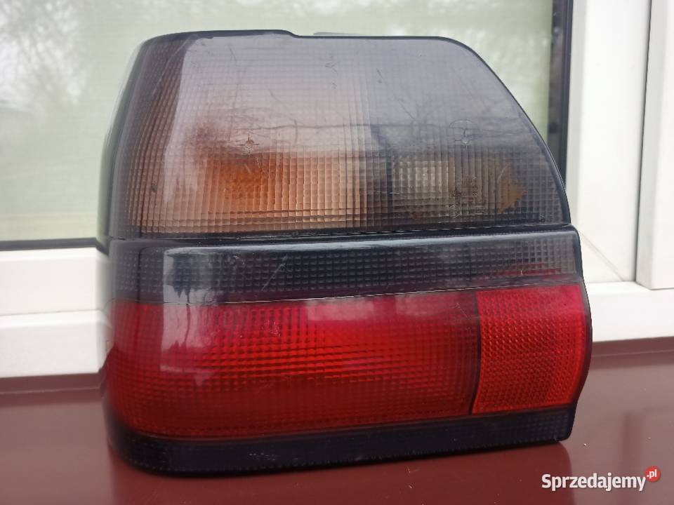 Renault 19 Chamade sedan lampa tył tylna lewa osobowe łódzkie Sieradz