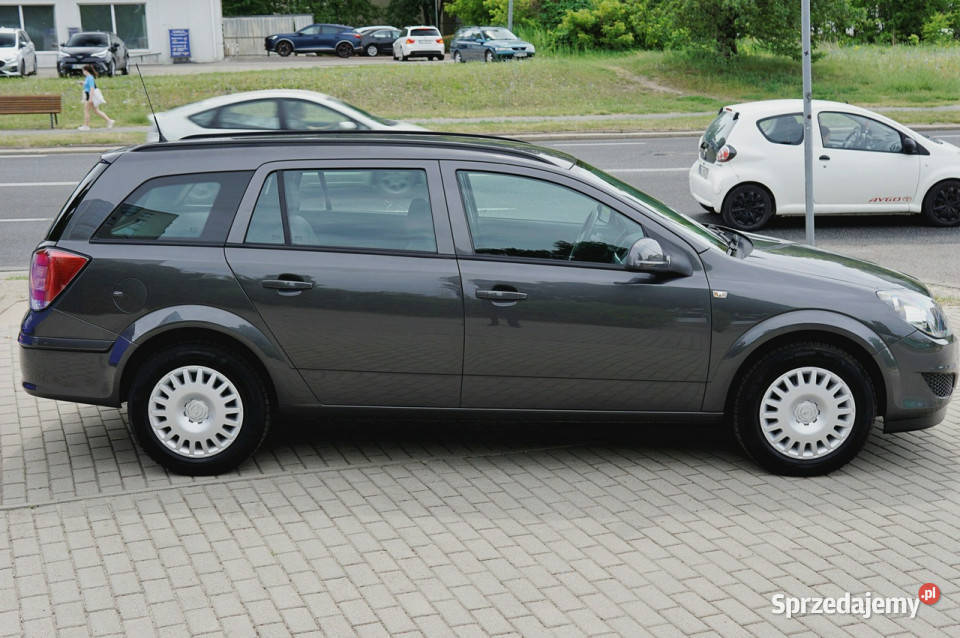 Opel Astra REZERWACJA H 20042014 Warszawa