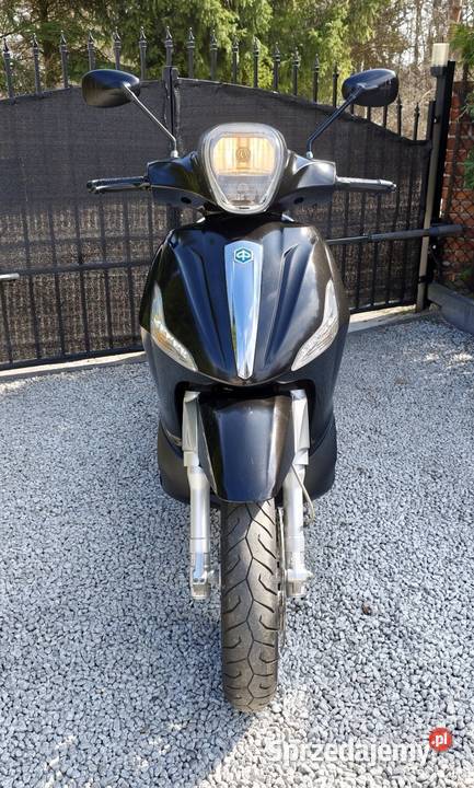 Skuter Piaggio Beverly 125cc 2012r 8 Wtrysk LED łódzkie Łask