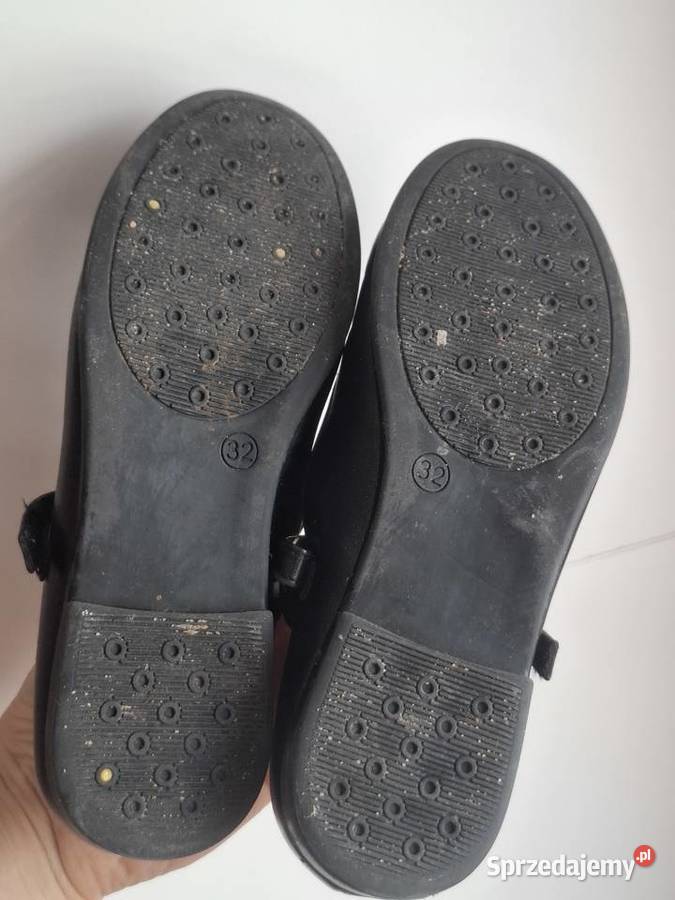 Czarnemieniące się buty wizytowe balerinki Wąbrzeźno