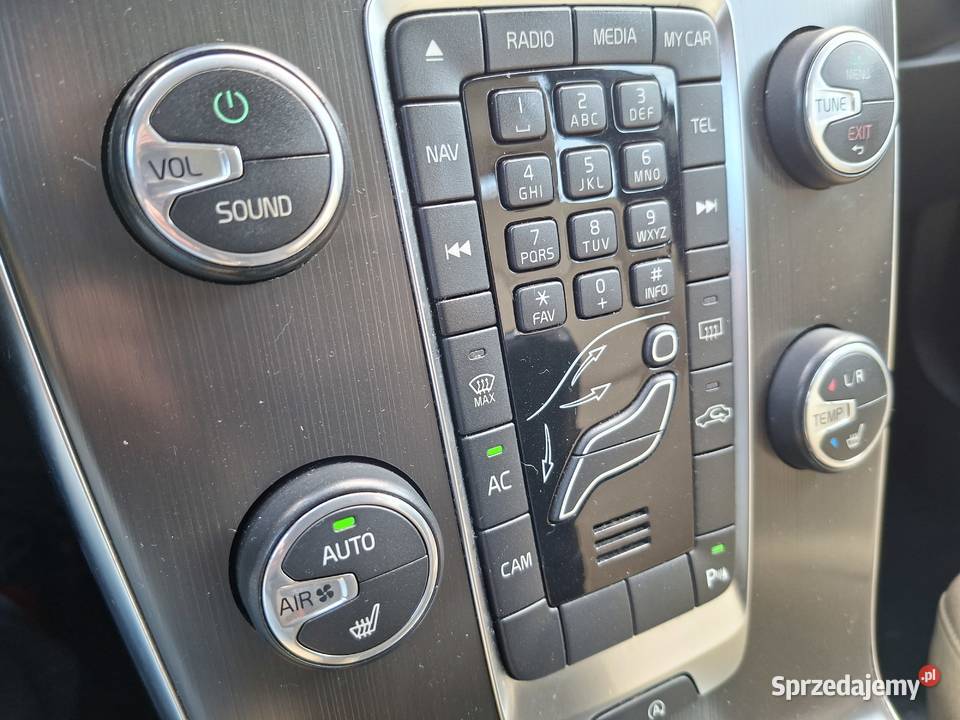 Volvo V40 16d FULL podgrzewane fotele Słupno