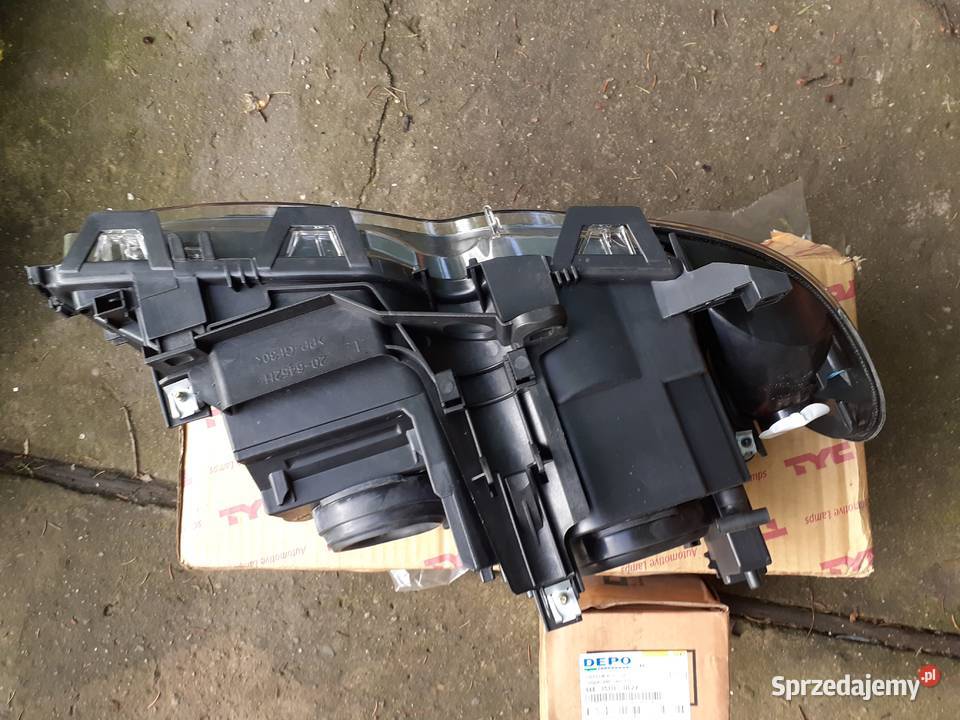 BMW e 46 lampa lewy przód plus migacz1 sztuka osobowe