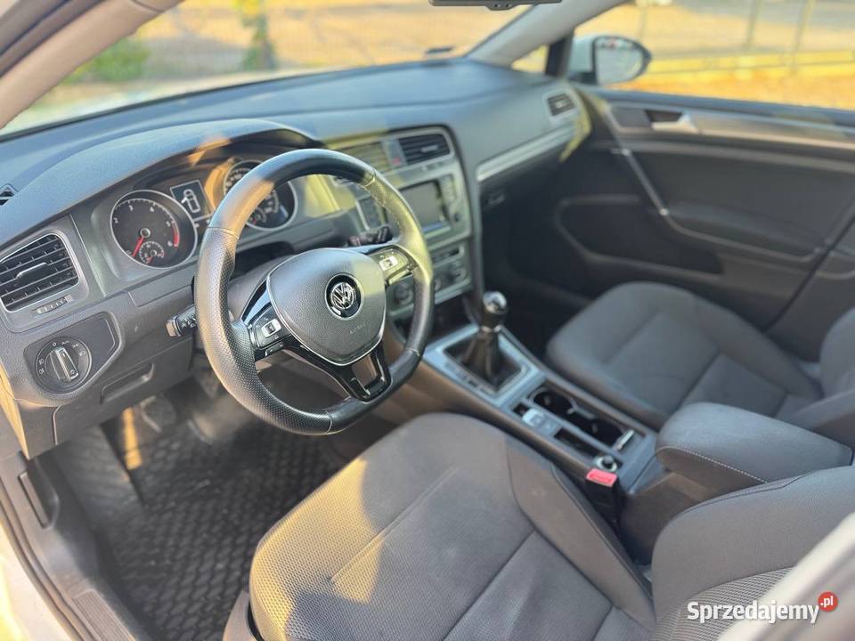 Volkswagen Golf 2013 16 Diesel Manual Radar radio Warszawa