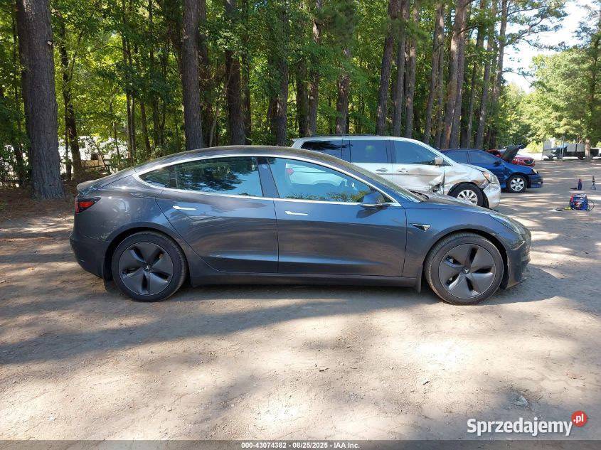 2020 TESLA MODEL 3 Kobyłka